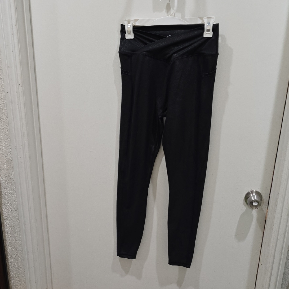 Black Snake Print Embossed Leggings